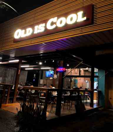 Old Is Cool Burger